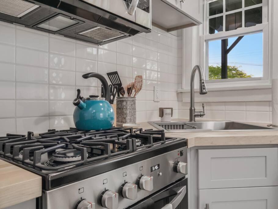 Midcentury Mod Suite, Hudson River/Mt Beacon Views Newburgh Dış mekan fotoğraf